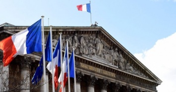 Во Франции приняли антипропагандистский закон
