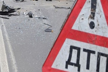 Смертельное ДТП под Киевом: машины разбросало по трассе
