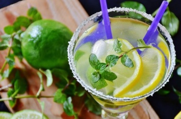 Для жаркого лета: необычный рецепт лимонада