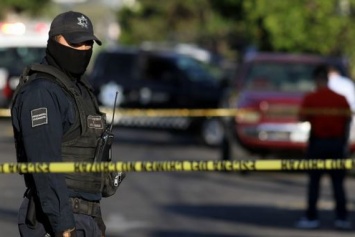 В Мексике одновременно расстреляли 15 человек в разных барах