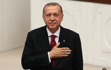 Эрдоган принес присягу президента и Турция официально сменила форму правления