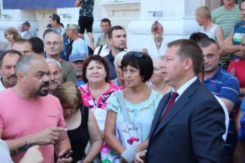 АТОшник из Запорожской области устроил разгон херсонскому губернатору (Видео)