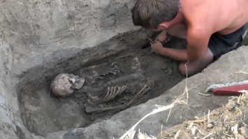 В Запорожской области археологи нашли захоронение времен средневековья, - ВИДЕО