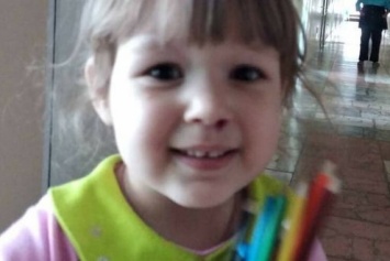 Под Киевом нашли трехлетнюю девочку: ищут родных