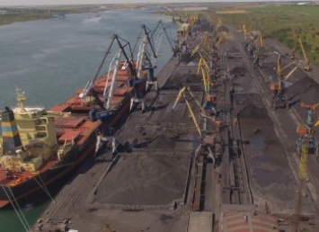 Порты Южный и Черноморск примут 1,5 млн т энергетического угля для "Центрэнерго"