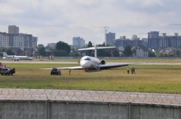 В аэропорту "Киев" обвинили НАБУ в том, что самолет выкатился за взлетно-посадочную полосу