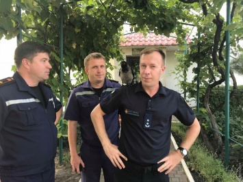 В рядах одесских спасателей появился ворон по кличке Гидрант