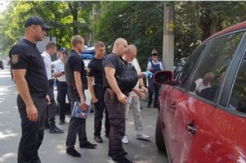 В Одессе спор между мужчиной и сотрудниками охранного агентства закончился стрельбой