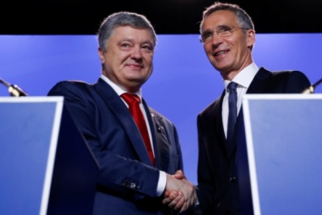 Порошенко подсказали, что приблизит Украину к вступлению в НАТО
