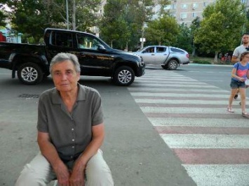 Жители Черноморска возмущены: водитель, сбивший врача больницы Черноморска, скрылся