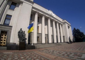 Социологи: 19% украинцев выступают за предоставление русскому языку государственного статуса