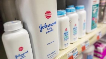 Johnson&Johnson выплатит 4,69 млрд долларов пострадавшим покупательницам