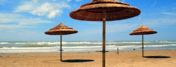 Власть Бердянска предупредила арендаторов пляжей о недопустимости «платы за тень»