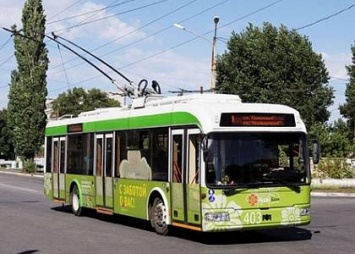 В Северодонецких троллейбусах можно будет расплатиться банковской картой