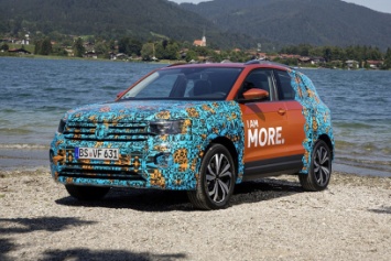 Volkswagen T-Cross показали на официальных фото
