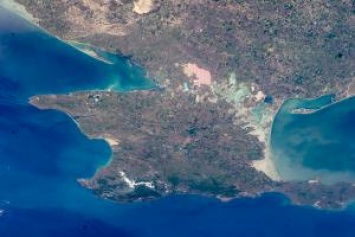 Крым превращается в пустыню: показательные снимки из космоса
