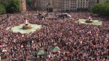 Десятки тысяч англичан вышли в Лондоне на митинг против Трампа