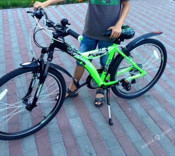 Кулаком в лицо за велосипед: полицейские задержали 13-летнего вора
