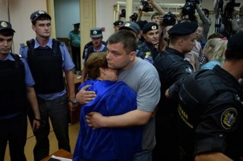 Навальный шокирован смертью Офицерова