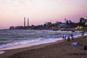 В Махачкале из-за инфекции в море происходят массовые отравления