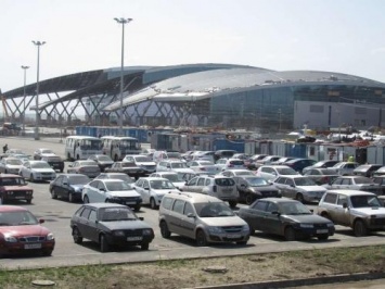 Ростовские таксисты возмущены грабительскими тарифами «Платова»