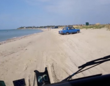 Блогер показал, как попасть на платный пляж в Тубале, минуя кассу