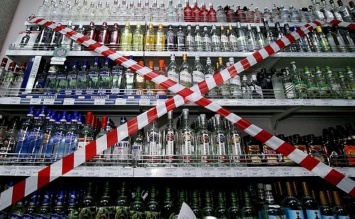В Туркмении после случаев отравления суррогатным алкоголем ввели «сухой закон»