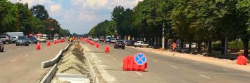 На проспекте 200-летия Кривого Рога временно отменили 3 остановки и запретили парковку