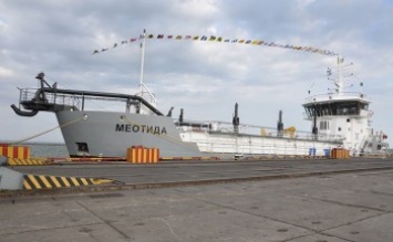 Земснаряд "Меотида" завершил дноуглубление в Бердянском порту