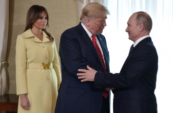 Трамп и Путин общались "с глазу на глаз" более двух часов