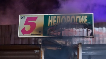 На проспекте Мазепы сгорел киоск «Все по 5»
