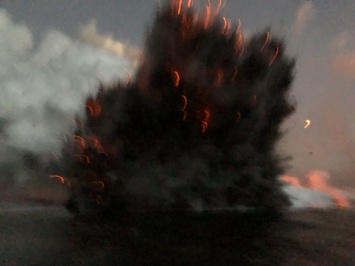 На Гавайях при взрыве вулканической лавы пострадали 23 человека
