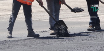 В Николаевской области сегодня ремонтируют только два участка дорог госзначения
