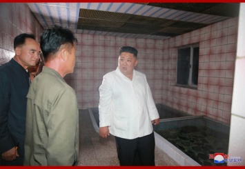 Переодевшийся Ким Чен Ын устроил "разгром" подчиненным