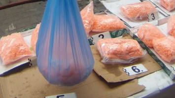 Пограничники "накрыли" канал поставки наркотиков и изъяли 8 кг экстази