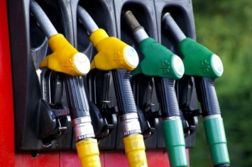 ФАС не видит причин удешевления бензина на АЗС