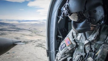 «Телекинез вместо рукопашной»: В Пентагоне научат военных управлять машинами силой мысли