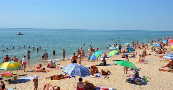 На популярном пляже под Одессой купаться в море не рекомендуют