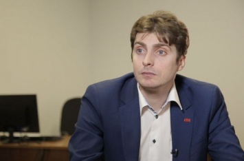 Суд постановил, что Коболев обязан включить киевлянам горячую воду, - Белоцерковец
