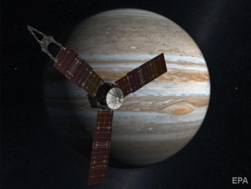 Межпланетная станция "Юнона" сфотографировала атмосферу Юпитера