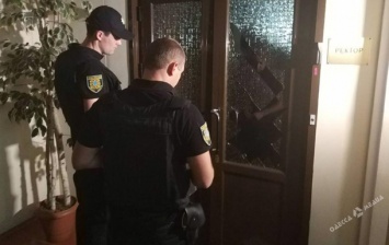 В Одессе ректорат университета захватили неизвестные