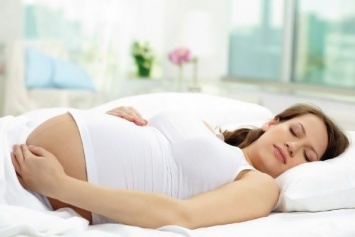 Ученые: качество сна матери отражается на развитии плода в утробе