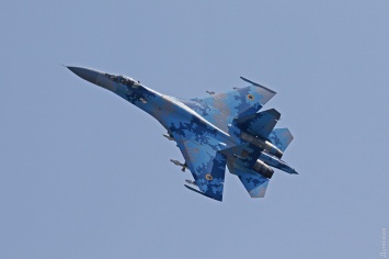 "Сухие" над Таирова: одесские истребители Воздушных сил защищают "Си Бриз" с воздуха