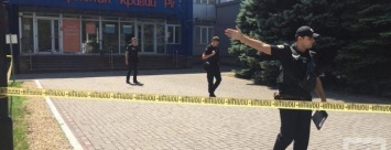 Полиция проверяет кто заминировал "АрселорМиттал Кривой Рог", - ФОТО
