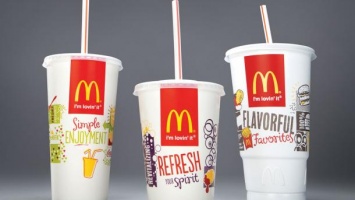 McDonald's и Starbucks откажутся от пластиковых стаканчиков