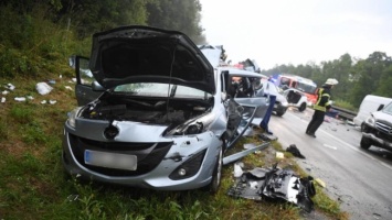 В Германии столкнулись 10 автомобилей, погибли 4 человека