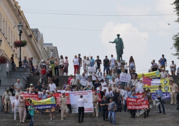 В Одессе на протест вышли охранники портов