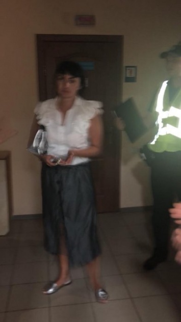 В Одессе задержали пьяную полицейскую, которая обнажалась в ходе медосмотра. ВИДЕО