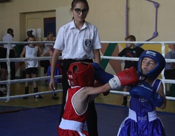 Бердянские боксеры результативно выступили в турнире «Азовский ринг»