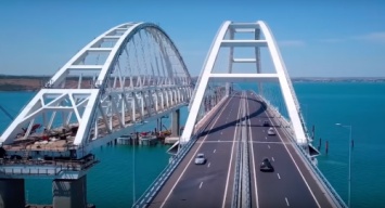 «России выгодно»: Поезда на Крымском мосту улучшат экономику региона и увеличат турпоток